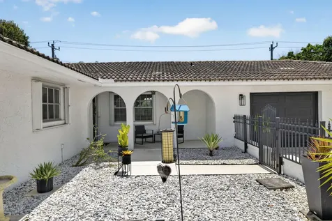 2409 NW Everglades Boulevard Stuart FL 34994