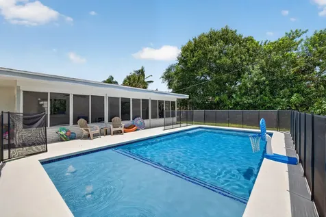 2409 NW Everglades Boulevard Stuart FL 34994