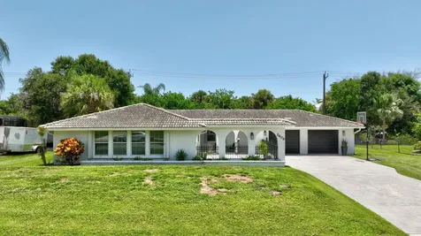 2409 NW Everglades Boulevard Stuart FL 34994