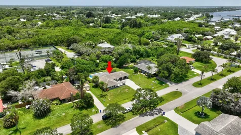 2409 NW Everglades Boulevard Stuart FL 34994