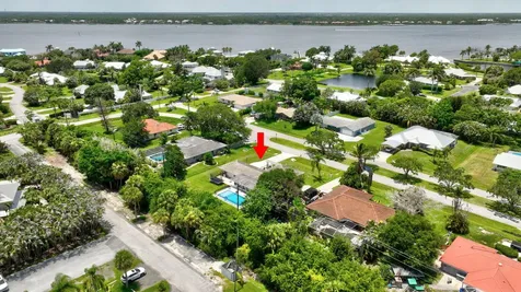 2409 NW Everglades Boulevard Stuart FL 34994
