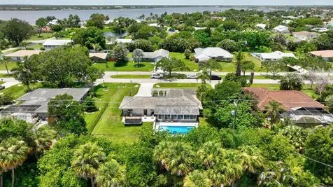 2409 NW Everglades Boulevard Stuart FL 34994