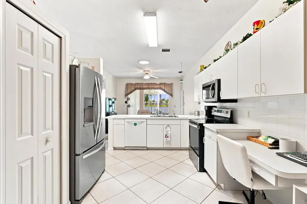 513 NW Cortina Lane Port St Lucie FL 34986