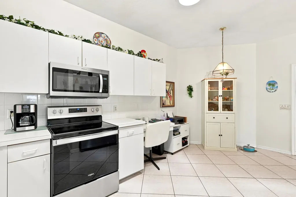 513 NW Cortina Lane Port St Lucie FL 34986