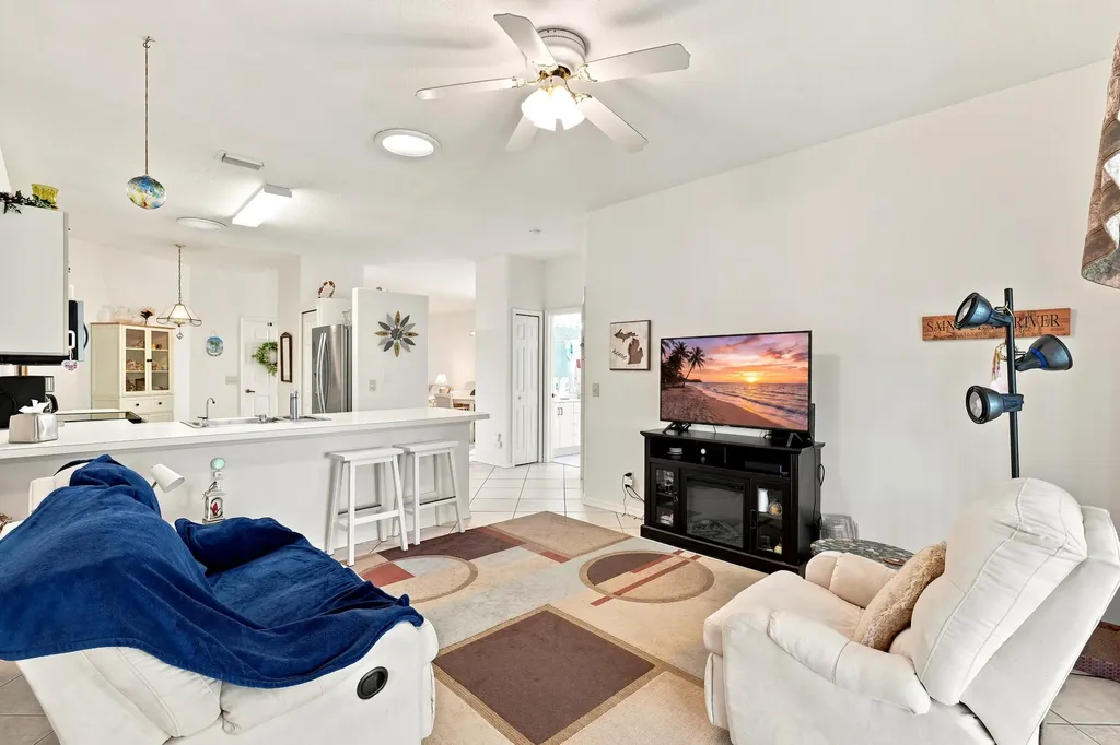 513 NW Cortina Lane Port St Lucie FL 34986