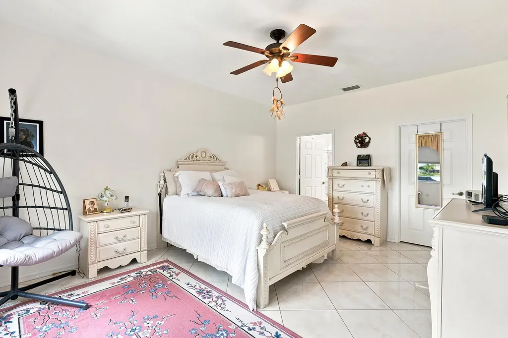 513 NW Cortina Lane Port St Lucie FL 34986