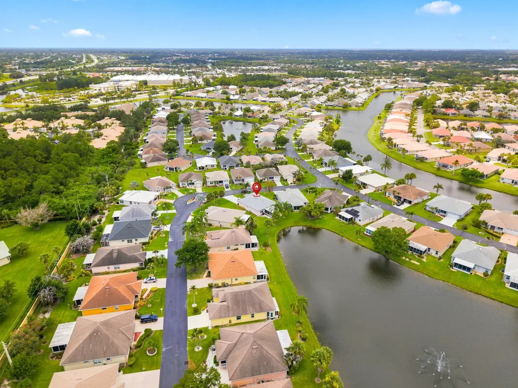 513 NW Cortina Lane Port St Lucie FL 34986