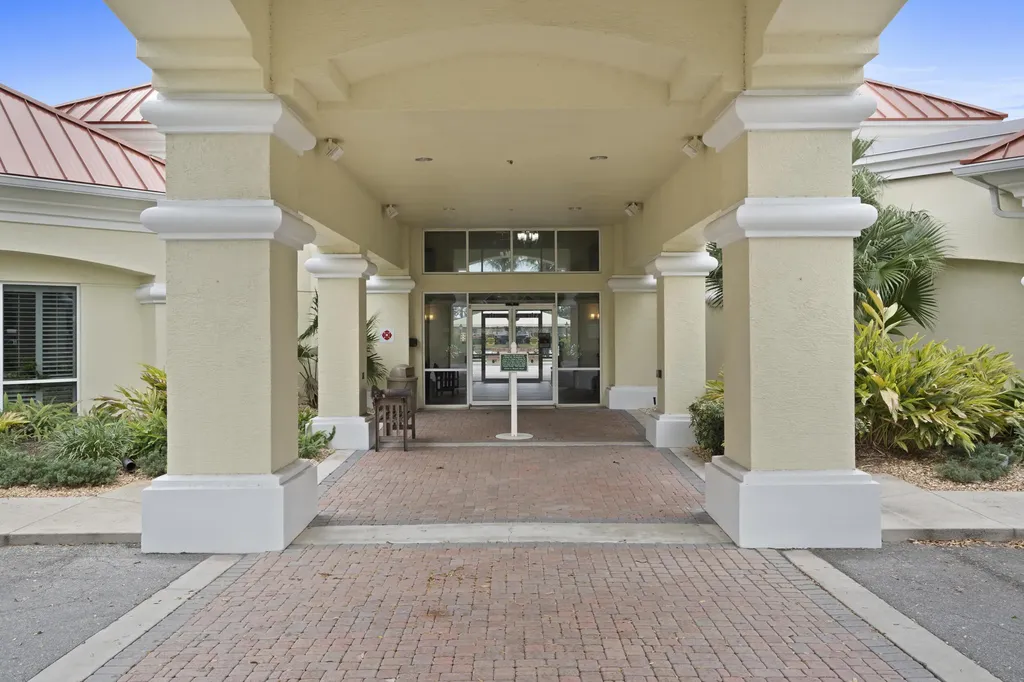 513 NW Cortina Lane Port St Lucie FL 34986