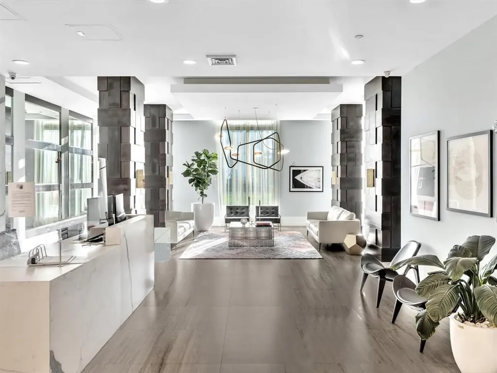 140 S Dixie Highway Hollywood FL 33020