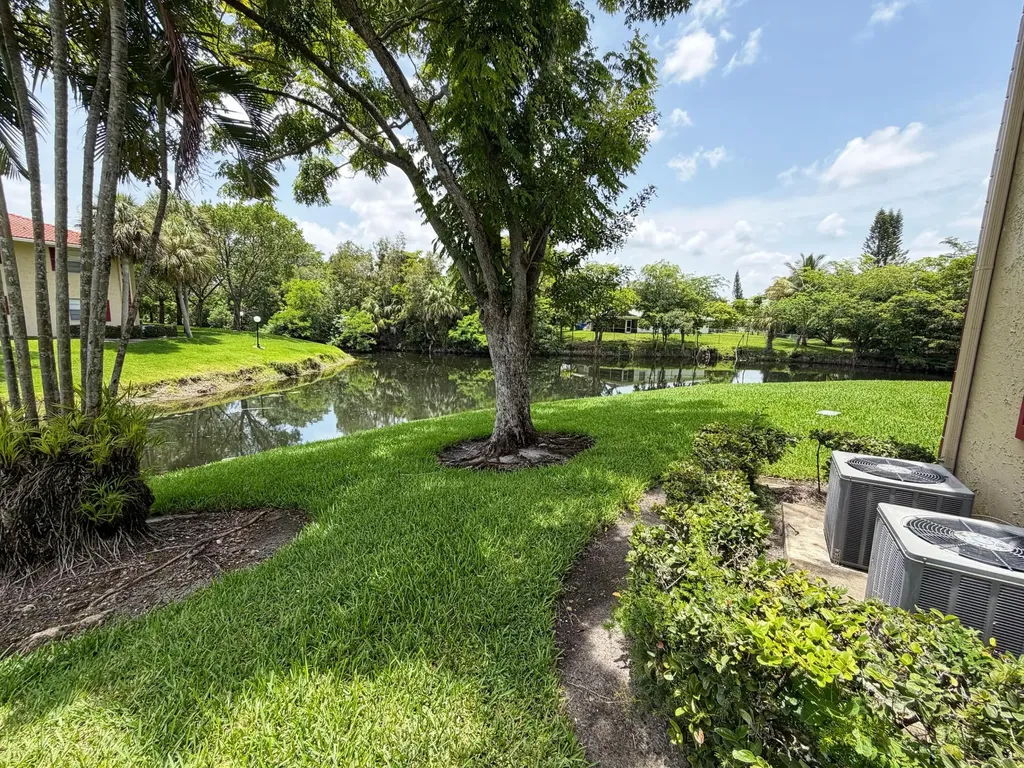 3652 N University Drive Coral Springs FL 33065