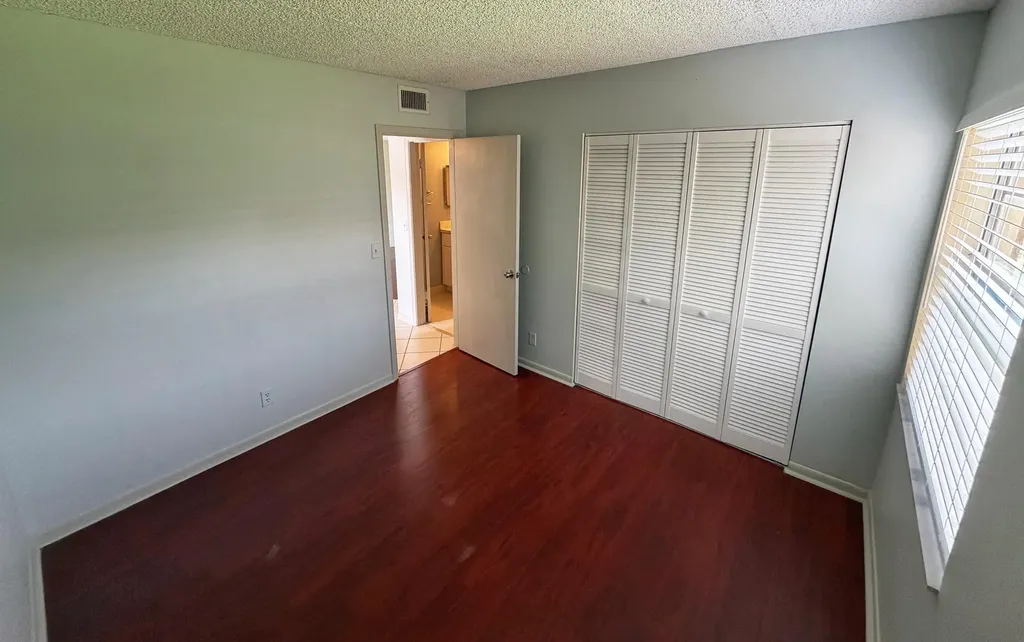 3652 N University Drive Coral Springs FL 33065