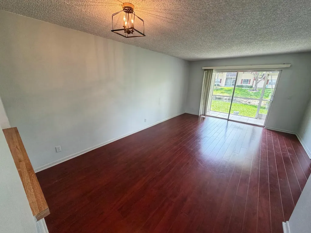 3652 N University Drive Coral Springs FL 33065
