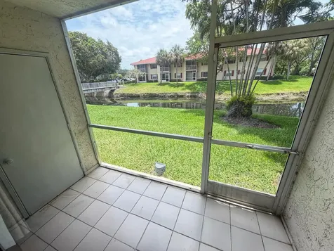 3652 N University Drive Coral Springs FL 33065