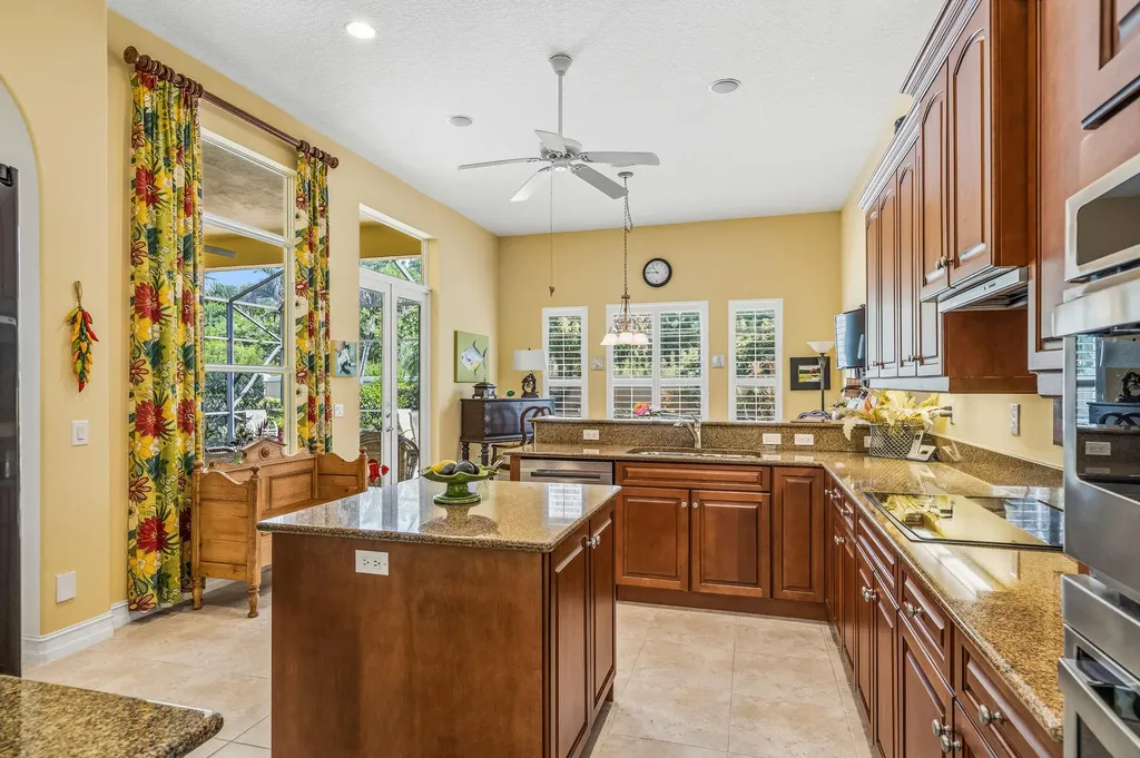 1065 River Wind Circle Vero Beach FL 32967