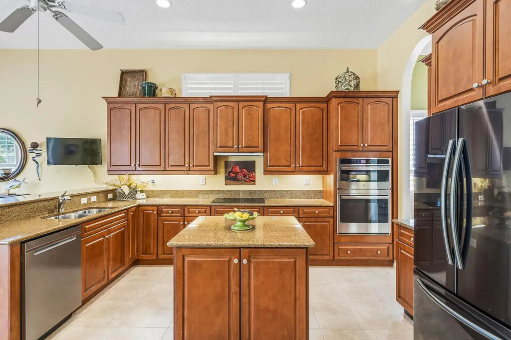 1065 River Wind Circle Vero Beach FL 32967