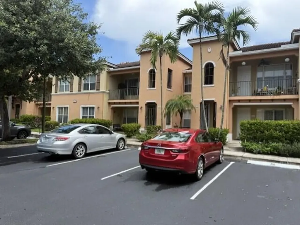 3569 Forest Hill Boulevard Palm Springs FL 33406