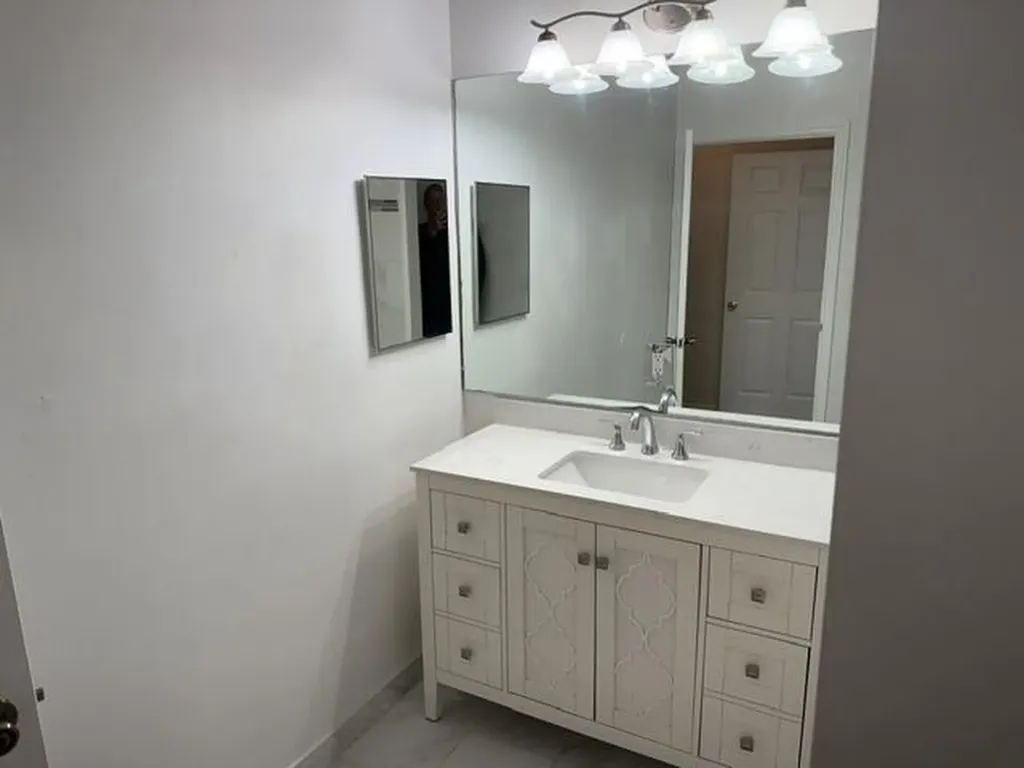 3569 Forest Hill Boulevard Palm Springs FL 33406