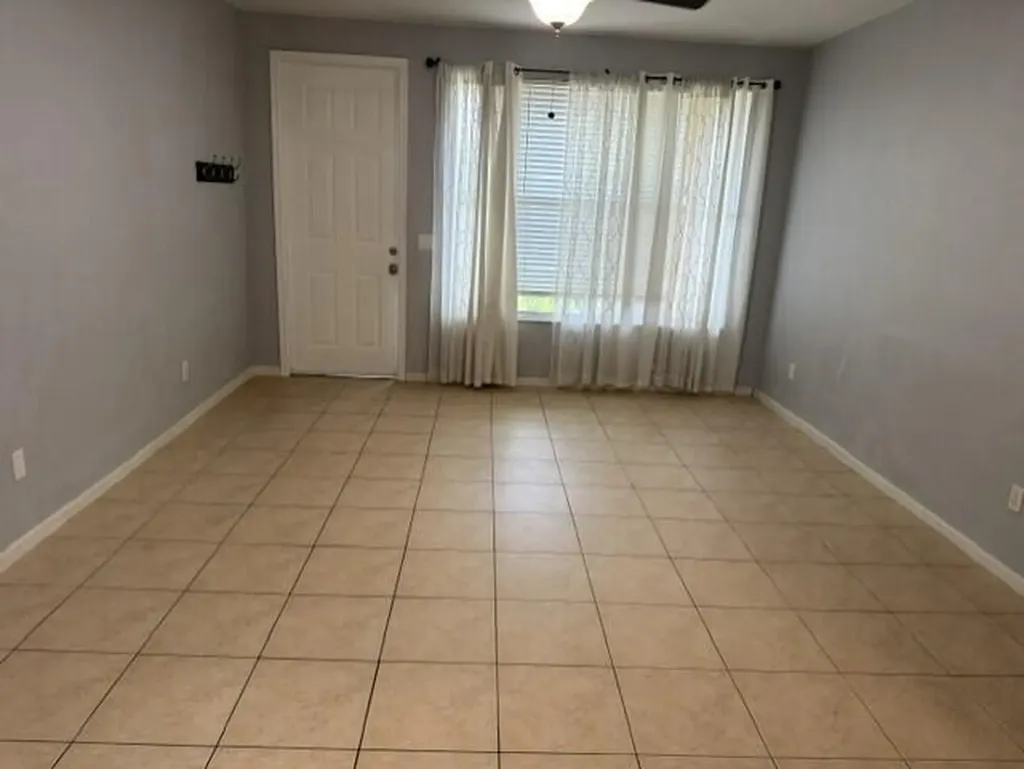 3569 Forest Hill Boulevard Palm Springs FL 33406