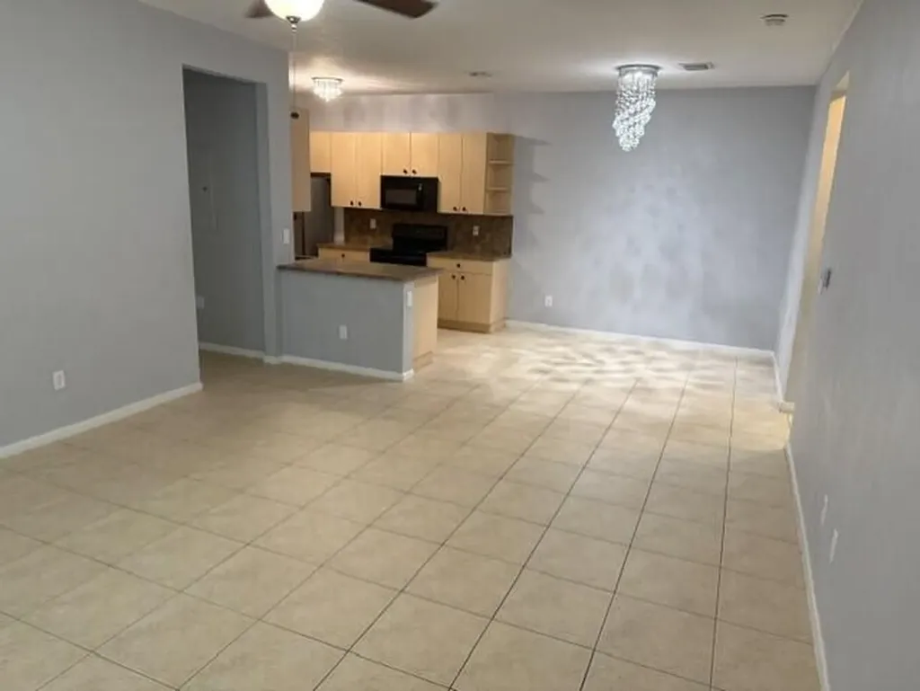 3569 Forest Hill Boulevard Palm Springs FL 33406