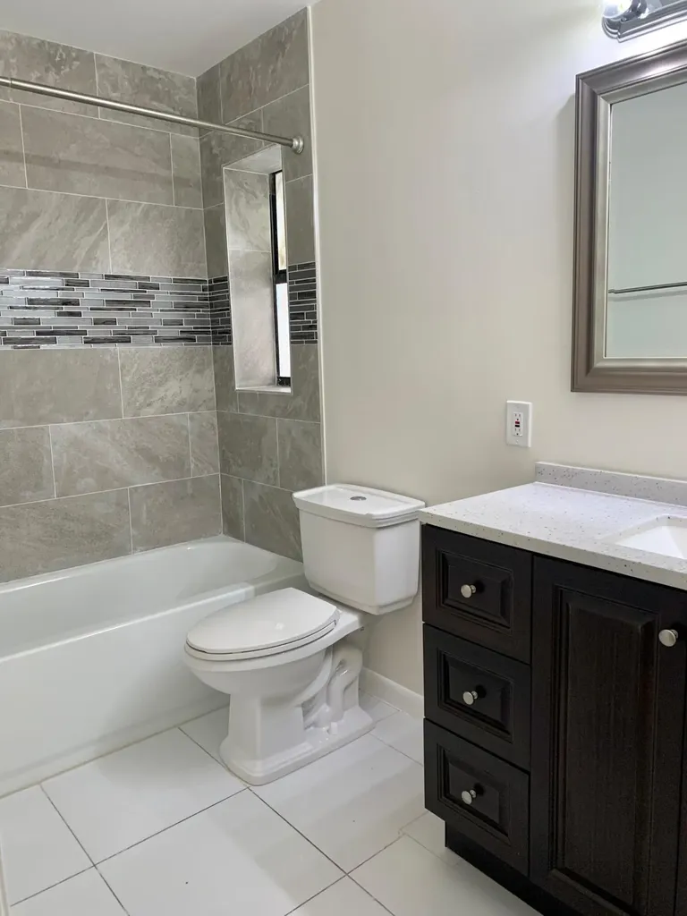 3104 Waterview Circle Palm Springs FL 33461