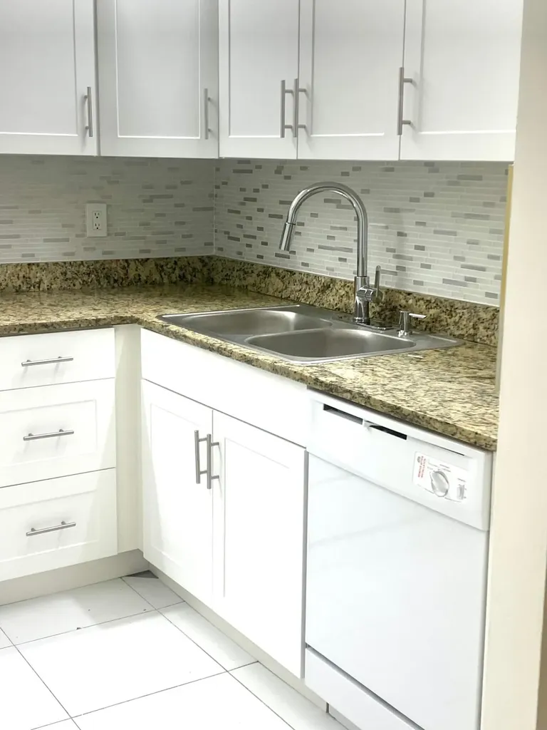 3104 Waterview Circle Palm Springs FL 33461