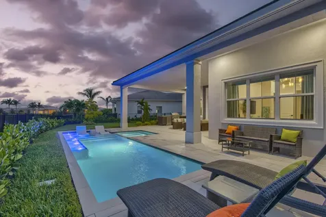 10109 Driftwood Way Palm Beach Gardens FL 33412