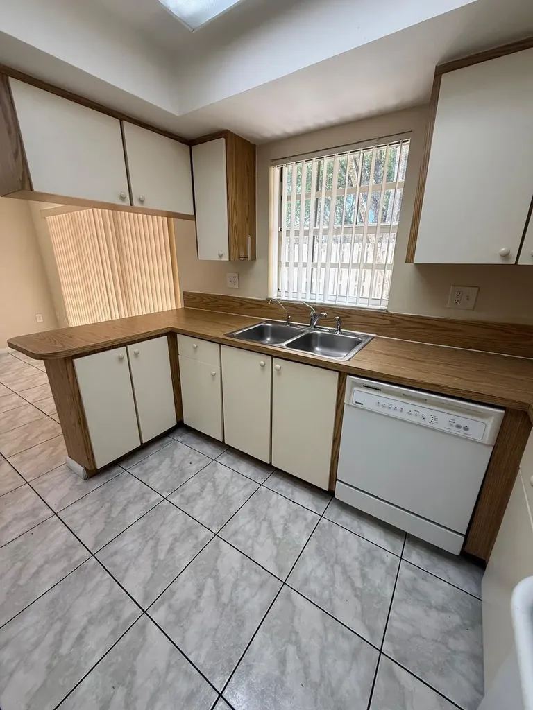 5232 SW 122nd Terrace Cooper City FL 33330