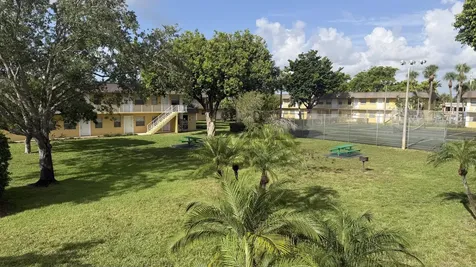 5192 NE 6th Avenue Oakland Park FL 33334