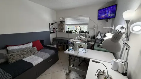 5192 NE 6th Avenue Oakland Park FL 33334