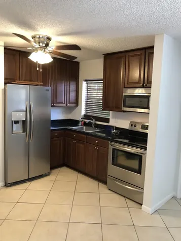 5192 NE 6th Avenue Oakland Park FL 33334