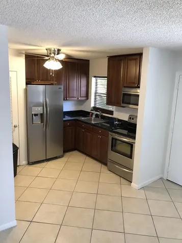 5192 NE 6th Avenue Oakland Park FL 33334