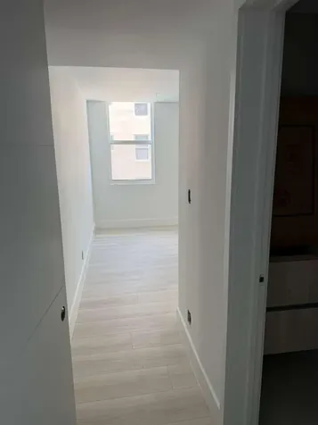 427 Golden Isle Drive Hallandale Beach FL 33009