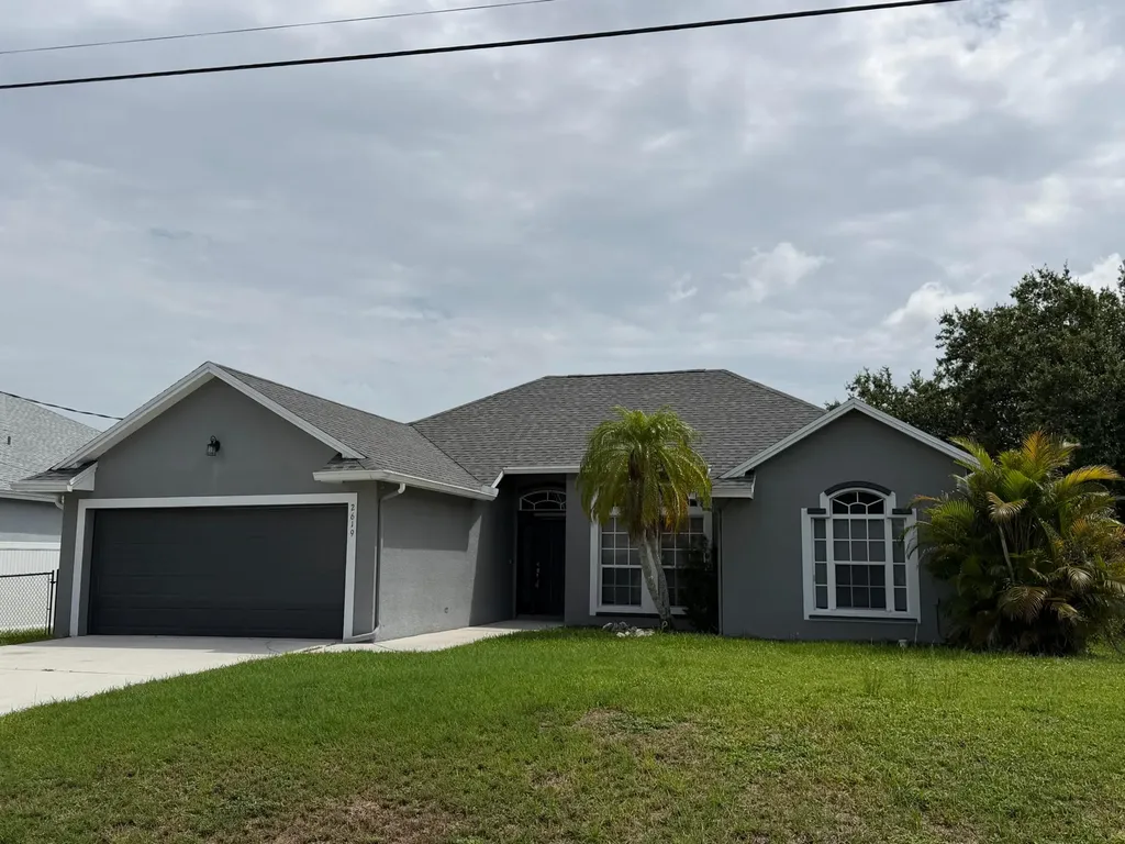 2619 SW Fair Isle Road Port St Lucie FL 34987