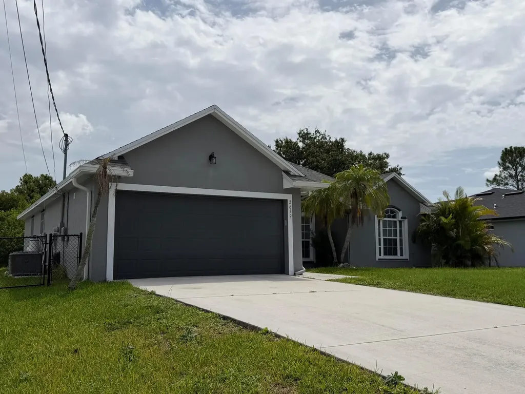 2619 SW Fair Isle Road Port St Lucie FL 34987