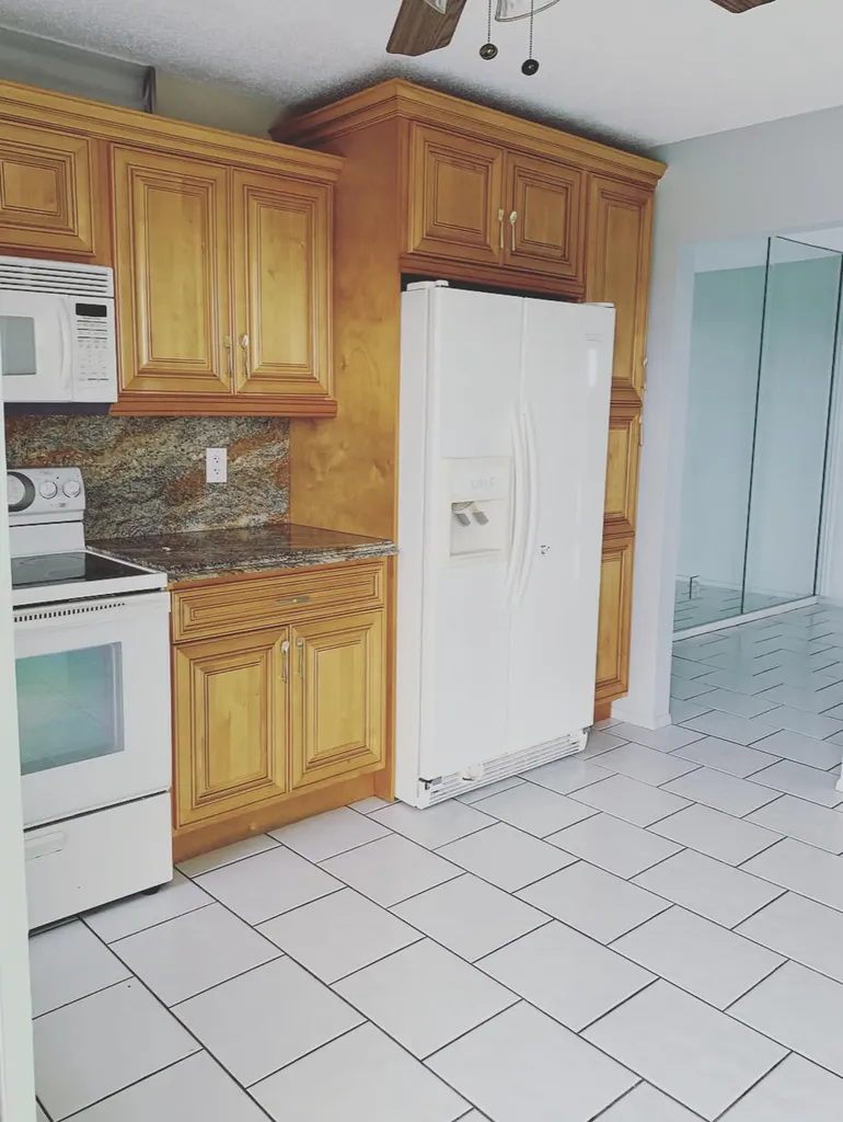 3465 Via Poinciana Lake Worth FL 33467