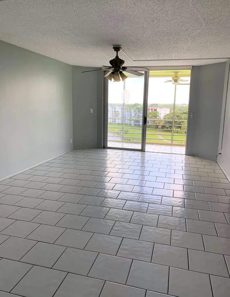 3465 Via Poinciana Lake Worth FL 33467