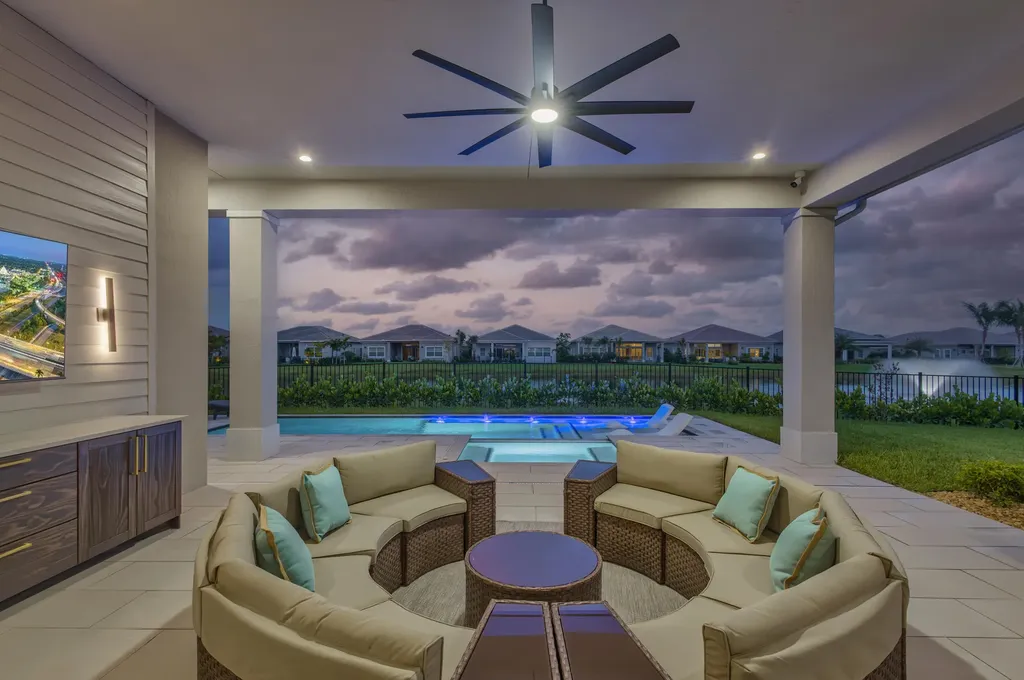 10109 Driftwood Way Palm Beach Gardens FL 33412