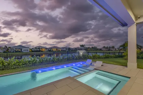10109 Driftwood Way Palm Beach Gardens FL 33412