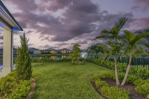 10109 Driftwood Way Palm Beach Gardens FL 33412
