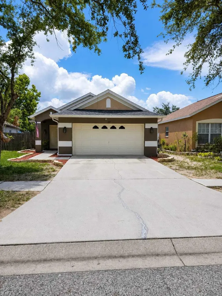 418 Summer Sails Drive Valrico FL 33594