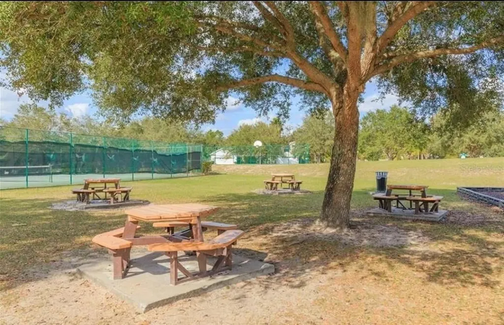 418 Summer Sails Drive Valrico FL 33594