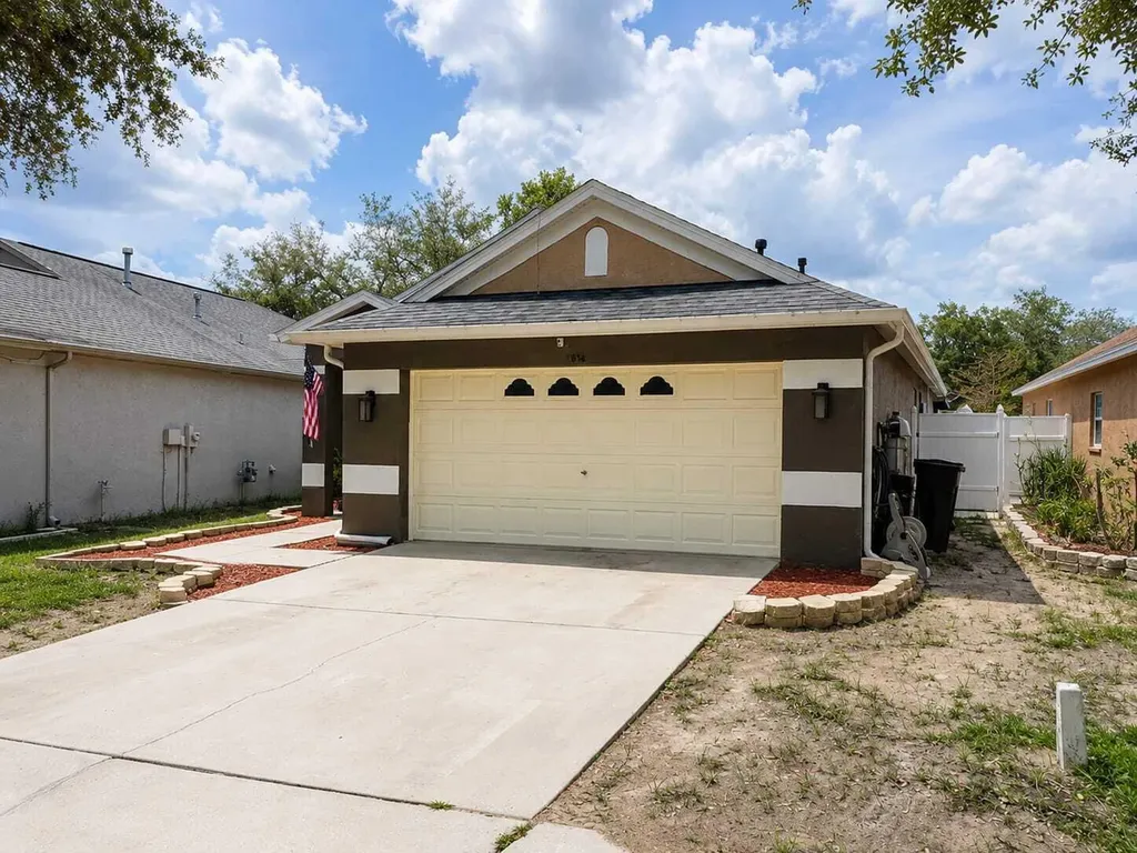 418 Summer Sails Drive Valrico FL 33594