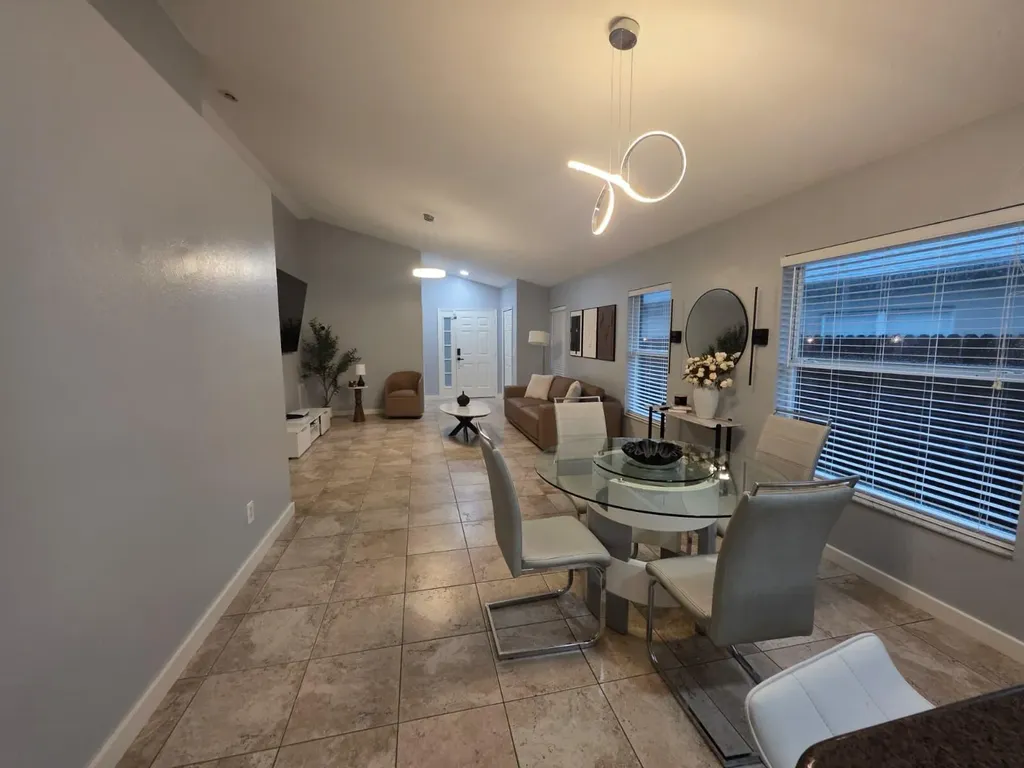 418 Summer Sails Drive Valrico FL 33594
