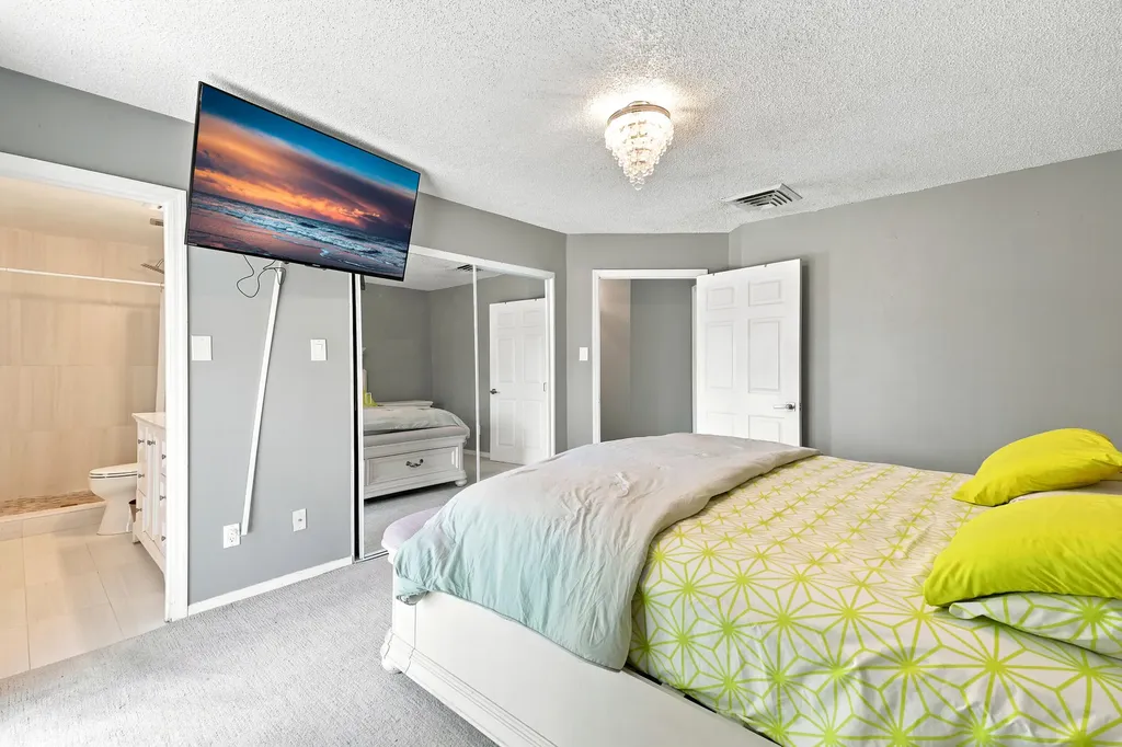450 SE Thornhill Drive Port St Lucie FL 34983