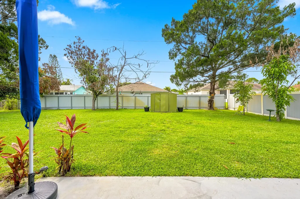 450 SE Thornhill Drive Port St Lucie FL 34983