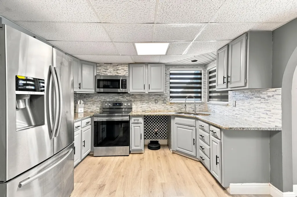 450 SE Thornhill Drive Port St Lucie FL 34983