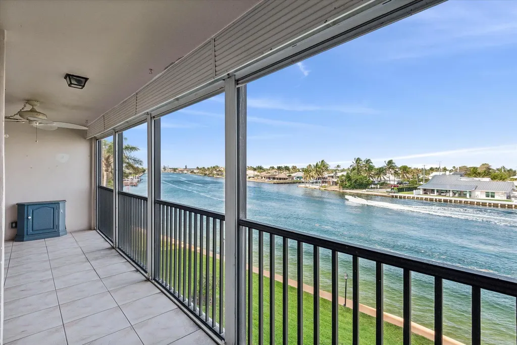 985 SE 19th Avenue Deerfield Beach FL 33441