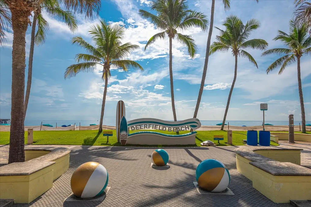 985 SE 19th Avenue Deerfield Beach FL 33441