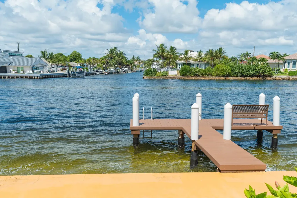 985 SE 19th Avenue Deerfield Beach FL 33441