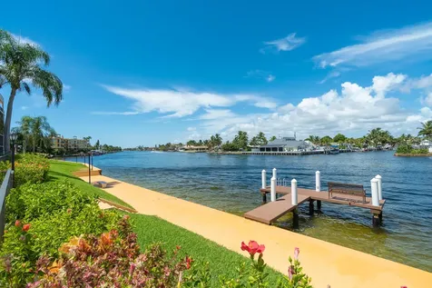 985 SE 19th Avenue Deerfield Beach FL 33441
